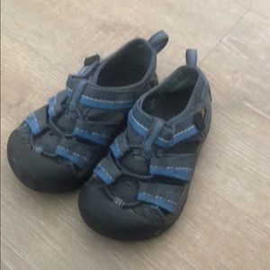 Toddler Keen Sandals Size 7